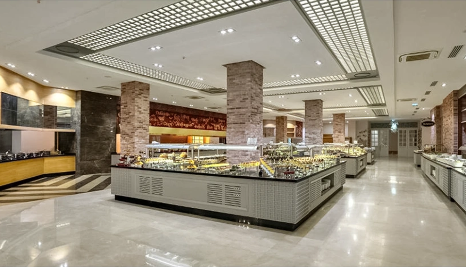 هتل سانیز افس رویال پالاس کوش آداسی